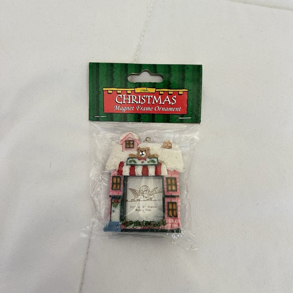 NEW Vintage Ceramic Picture Frame Christmas Ornament 1/2" x‎ 2" House Snow Bear